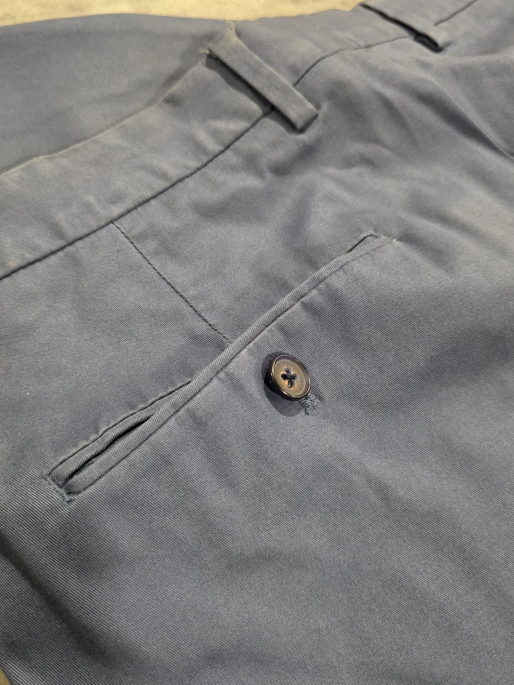 33x32 Men's Express Innovator Pants Mellow Blue Khaki Chino Cotton Flex Casual